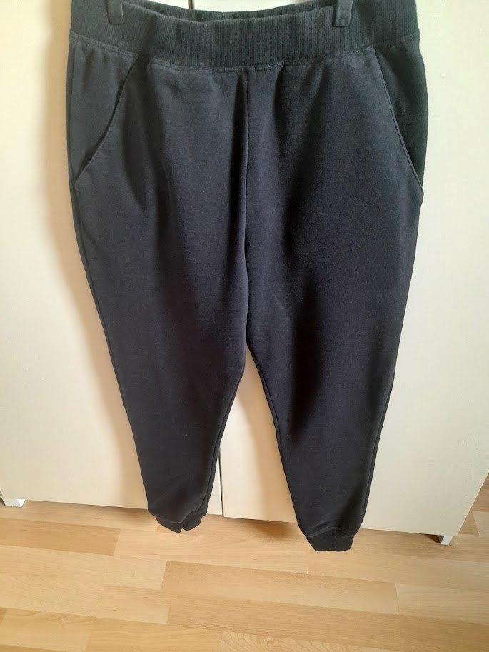 Pantalon de survêtement noir taille 14-15 ans, Enfants & Bébés, Vêtements enfant | Taille 164, Comme neuf, Garçon ou Fille, Vêtements de sport ou Maillots de bain