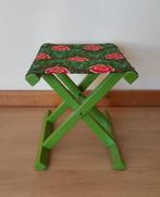 Kleurrijk klapstoeltje / voetenbankje /bijzettafel / krukje, Ophalen of Verzenden, Zo goed als nieuw, Hout