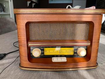 Radio vintage beschikbaar voor biedingen