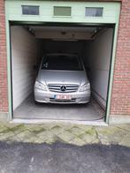 afgesloten garagebox met automatische poort en individuele, Immo, Garages & Places de parking, Ostende