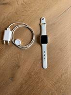 Apple watch serie 3  42mm, Handtassen en Accessoires, Ophalen of Verzenden, Zo goed als nieuw
