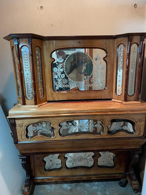 Jukebox uit 18e eeuw, Muziek en Instrumenten, Overige Muziek en Instrumenten, Gebruikt, Ophalen