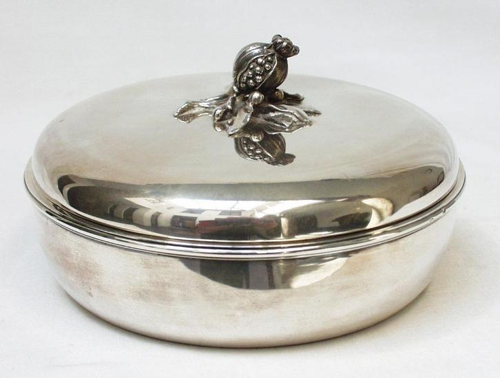 Puiforcat - Art Deco dekseldoos., Antiek en Kunst, Antiek | Zilver en Goud, Zilver, Ophalen of Verzenden