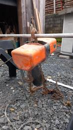 Palan électrique à chaine ABUS 1T, Bricolage & Construction, Enlèvement, Utilisé