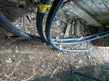 ZWARE PVC LEIDING beschikbaar voor biedingen