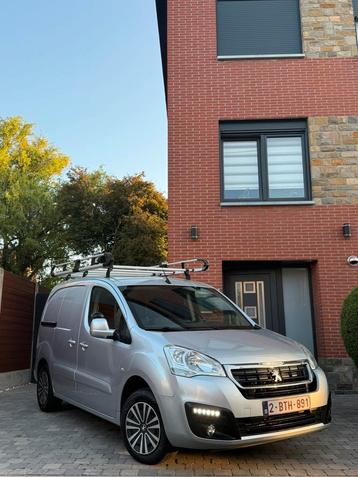 Peugeot partner Euro(6)16HDI2018 109.200km pack buisness, Argent ou Gris, Achat, Euro 6, Boîte manuelle