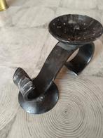 Zwarte metalen kandelaar voor kaarsen, Antiek en Kunst, Antiek | Kandelaars, Ophalen