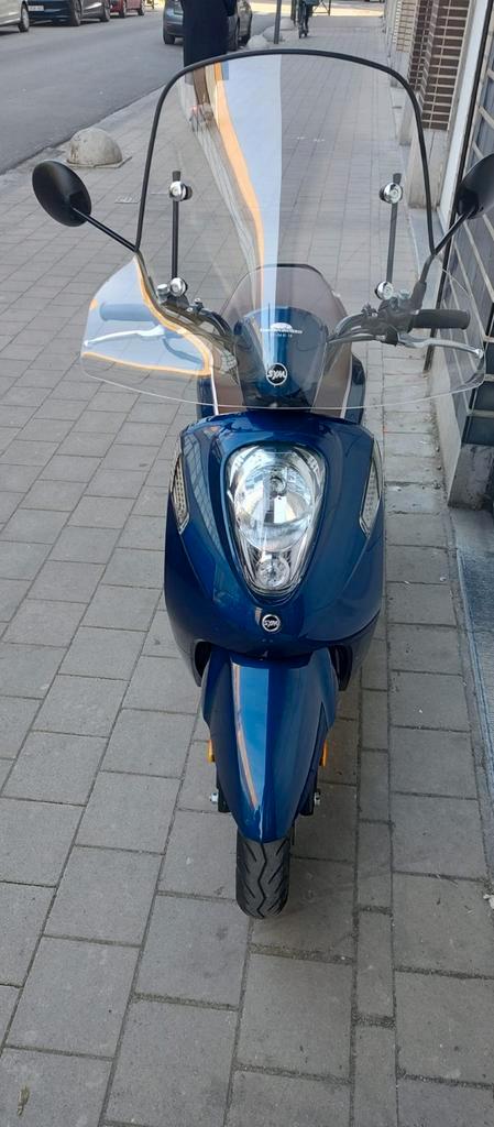 Sym mio 115cc  très propre !!!, Fietsen en Brommers, Scooters | SYM, Mio, Ophalen