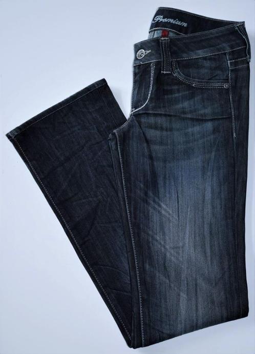 Guess Premium Daredevil straight legs / Mt: 27 / als NIEUW, Kleding | Dames, Spijkerbroeken en Jeans, Zo goed als nieuw, W27 (confectie 34) of kleiner