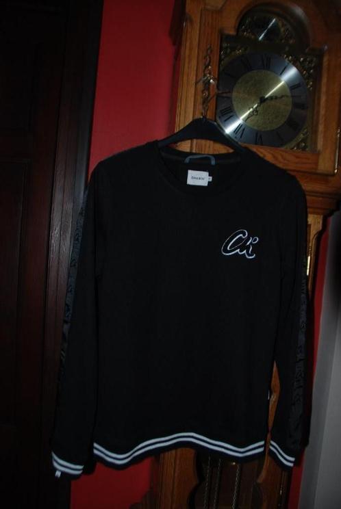 Sweat shirt "CHASIN" noir Taille M Très Bon Etat!, Vêtements | Hommes, Pulls & Vestes, Comme neuf, Taille 48/50 (M), Noir, Enlèvement ou Envoi