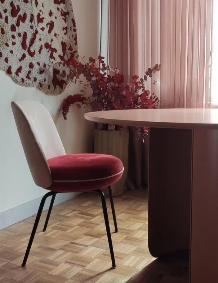 Sebastian Herkner stoel, Huis en Inrichting, Stoelen, Zo goed als nieuw, Rood, Ophalen