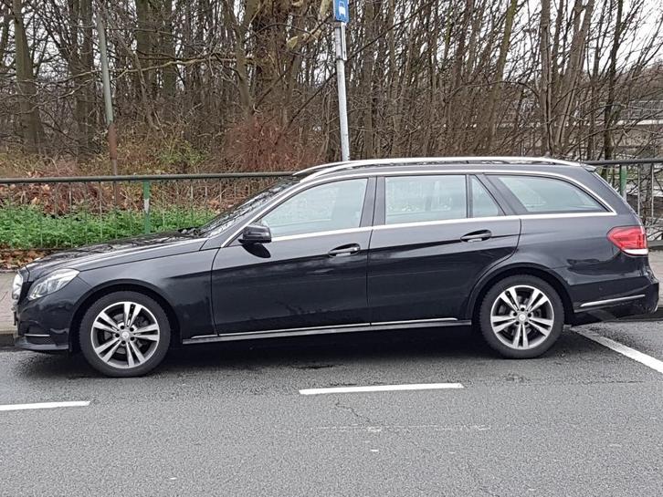 Mercedes E 220 CDI break (defecte motor), Auto's, Mercedes-Benz, Particulier, E-Klasse, ABS, Airbags, Airconditioning, Alarm, Bluetooth