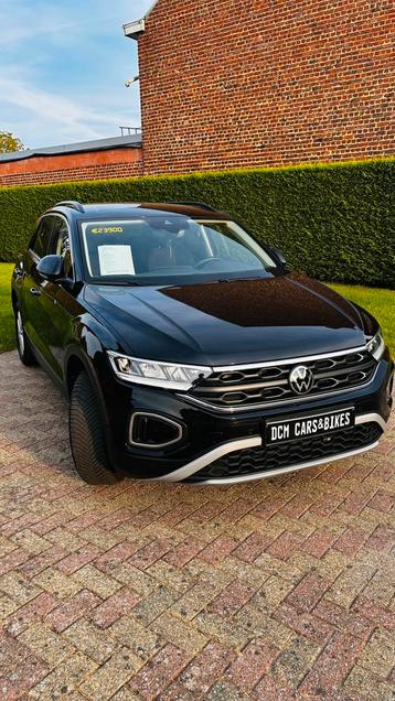 Volkswagen T-roc zwart 1.0Tsi als nieuw!•2025•23.000km•Btw! beschikbaar voor biedingen