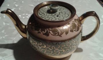 SADLER Art Deco Engels porseleinen theepot, onderaan gemerkt disponible aux enchères