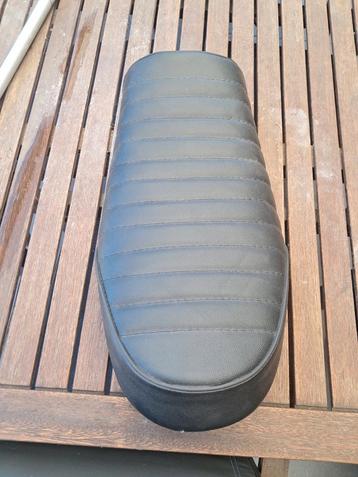 Café racer zadel beschikbaar voor biedingen