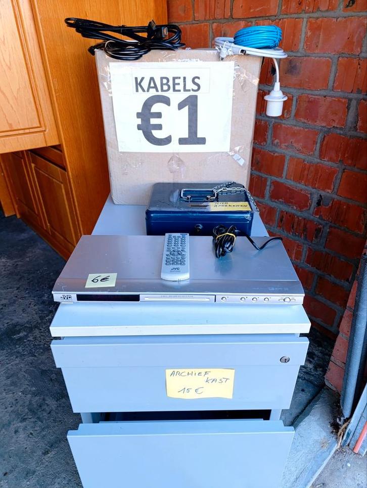 OPKOPER GEZOCHT BRUIKBARE INBOEDEL !! Molenstede Diest !!, Diversen, Rommelmarktspullen, Gebruikt, Ophalen