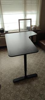 Bureau BEKANT IKEA rechts, Huis en Inrichting, Bureaus, Ophalen, In hoogte verstelbaar, Gebruikt, Bureau