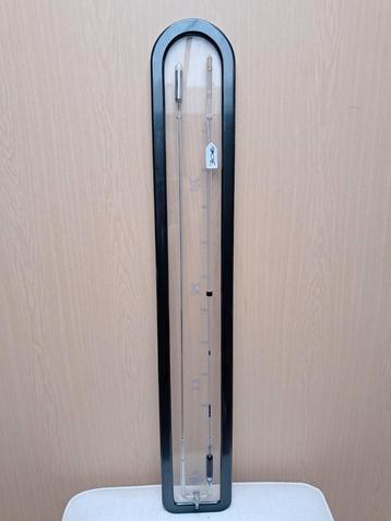 Decoratieve glazen barometer  beschikbaar voor biedingen