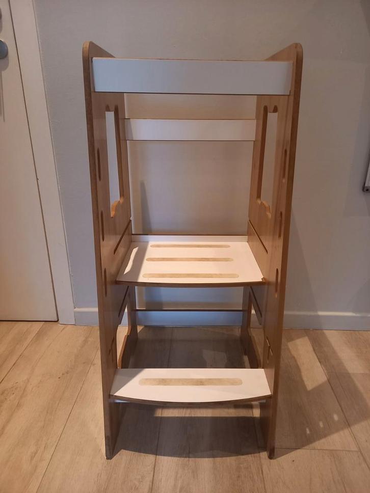 Montessori leertoren hout, opstapje, keukentoren,verstelbaar, Kinderen en Baby's, Kinderkamer | Overige Meubels, Gebruikt, Overige typen