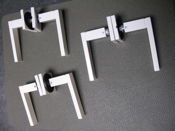 Witte metalen klinken set voor drie deuren beschikbaar voor biedingen