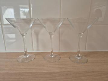 3 Martiniglazen beschikbaar voor biedingen