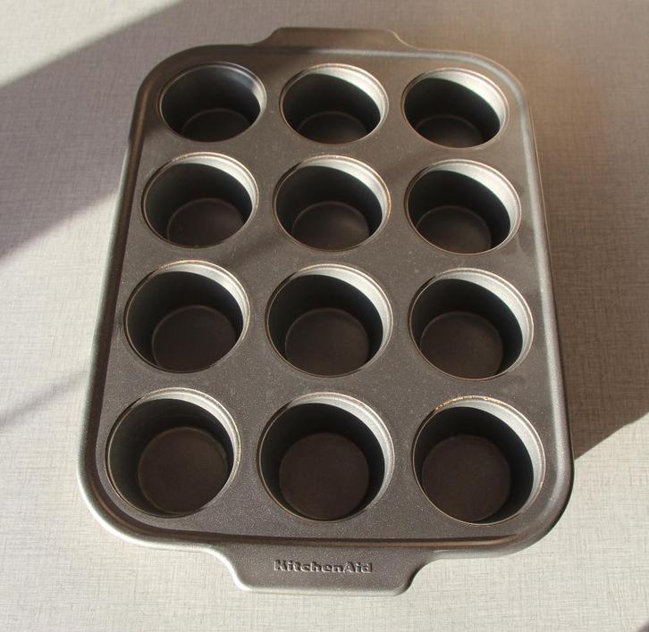 Moule à 12 muffins KitchenAid, Hobby & Loisirs créatifs, Confection de Gâteaux & Cupcakes, Comme neuf, Moule, Gâteaux, Tartes ou cupcakes