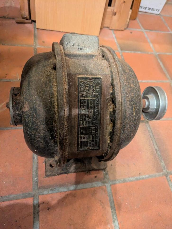 Moteur ancien ACEC 1/2 HP – 220/380V – Vintage industriel, Doe-het-zelf en Bouw, Motoren, Gebruikt, Elektromotor, Ophalen