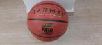 Balle de basket  tarmak official FIBA match ball, Sports & Fitness, Ballon, Envoi, Neuf