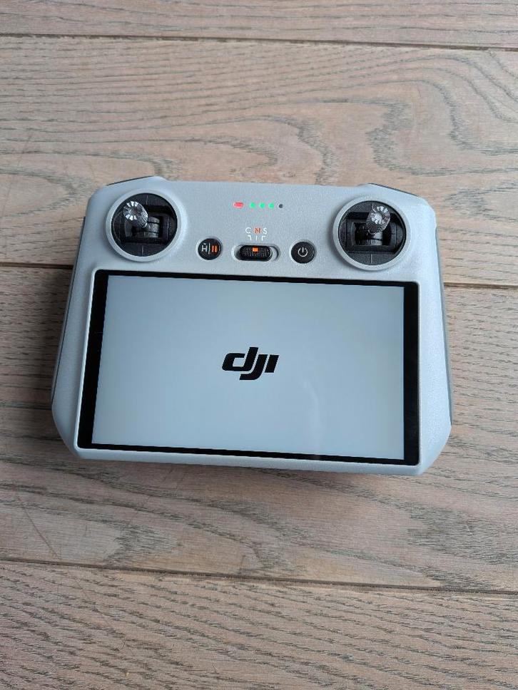 DJI Smart Controller RM 330, TV, Hi-fi & Vidéo, Drones, Comme neuf, Drone avec caméra, DJI, Suivi automatique, Retour au point de départ