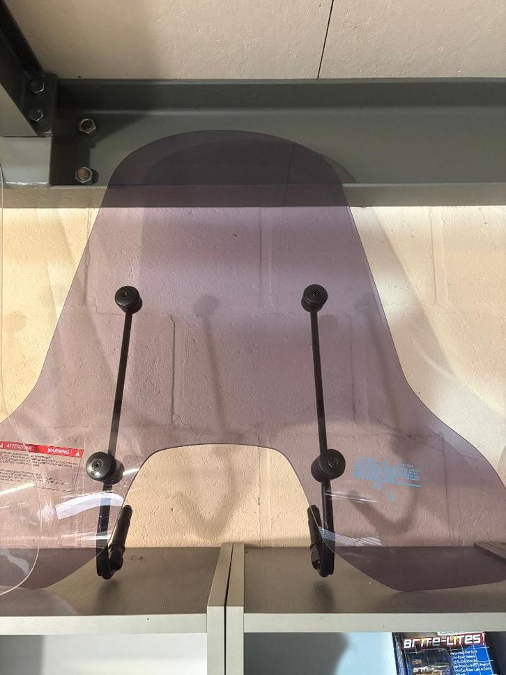 Vespa Sprint Pare-brise teinté foncé                 OO MOTO, Vélos & Vélomoteurs, Pièces de cyclomoteur | Scooters, Utilisé, Vespa