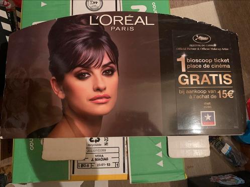 L’Oreal Penelope Cruz Panneaux publicitaires en carton, Bijoux, Sacs & Beauté, Beauté | Soins du visage, Comme neuf, Autres types