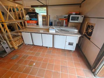 Saro SH2500 Pizza koelwerkbank met wielen beschikbaar voor biedingen