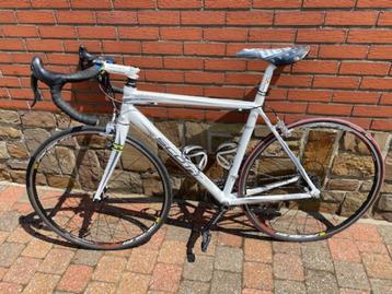 RACEFIETS SCOTT IN ZEER MOOIE STAAT beschikbaar voor biedingen