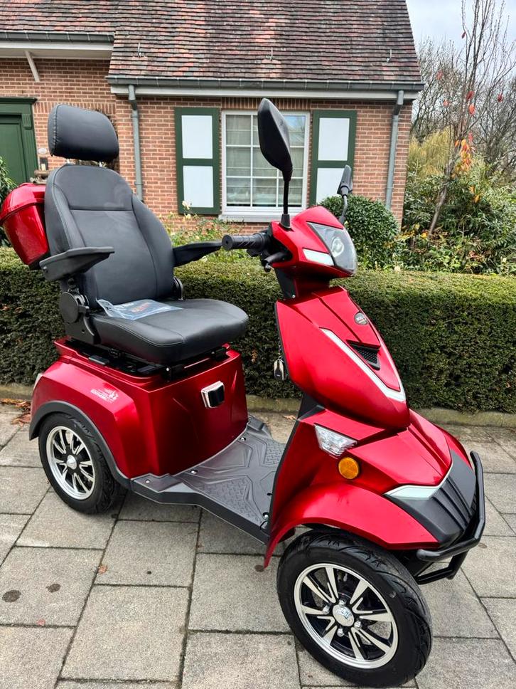 Bijna Nieuw Scootmobiel Mobitich Rollex 4wiel Scooter, Diversen, Rolstoelen, Zo goed als nieuw, Elektrische rolstoel, Inklapbaar
