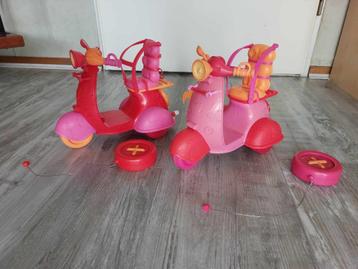 2 scootertjes van Lalaloopsy met afstandbediening à 4.5€stuk beschikbaar voor biedingen