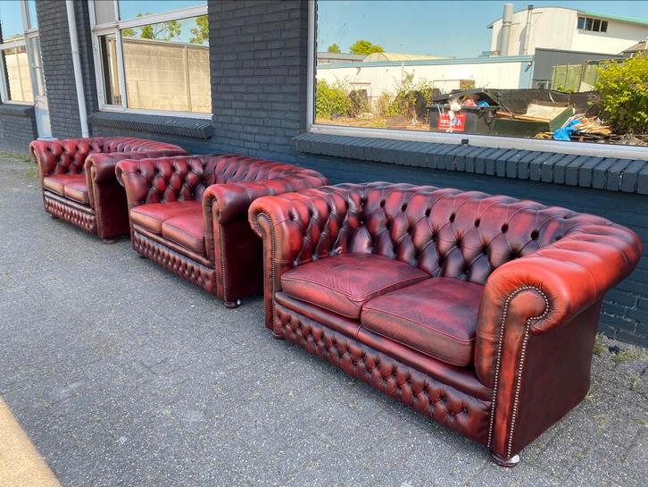 3 x Springvale Chesterfield zetels oxblood rood, Huis en Inrichting, Zetels | Voetbanken en poefs, Leer, Ophalen of Verzenden
