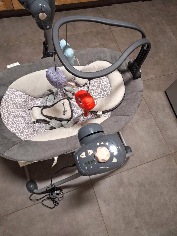 Baby swing schommelstoel babymoov, Enfants & Bébés, Relax bébé, Utilisé, Siège de balançoire, Autres marques, Avec ceinture(s)