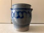 Blauwgrijze pot met blauwe beschildering, Antiquités & Art, Antiquités | Céramique & Poterie, Enlèvement