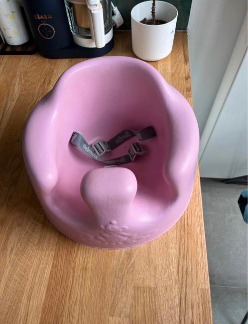 Bumbo Floor seat + tafeltje in nieuwstaat, Kinderen en Baby's, Kinderstoelen, Zo goed als nieuw, Overige typen, Ophalen of Verzenden
