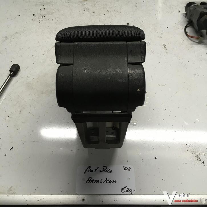 Fiat Stilo 2002  Armsteun, Auto-onderdelen, Interieur en Bekleding, Gebruikt, Ophalen of Verzenden