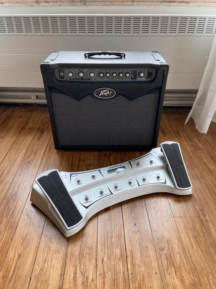 Peavey Vyper + pedalboard Sanpera 2, Muziek en Instrumenten, Versterkers | Bas en Gitaar, Zo goed als nieuw, Ophalen
