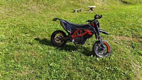 KTM SMC-R, Motoren, Motoren | KTM, Particulier, SuperMoto, 12 t/m 35 kW, 1 cilinder, Minimaal motorrijbewijs A2, ABS, LED Verlichting