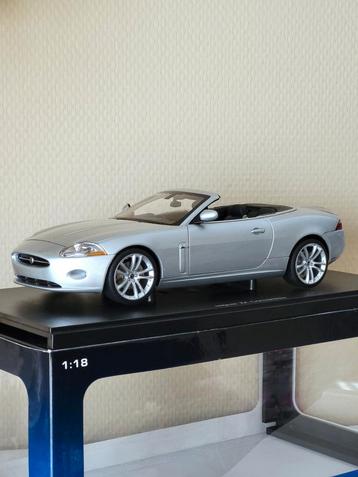 1:18 AUTOart 73636 Jaguar XK 2006 Cabriolet disponible aux enchères