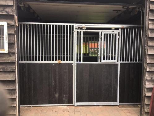 Paardenboxen, paardenstallen, stallen, voorwanden, zijwanden, Dieren en Toebehoren, Stalling en Weidegang, Opfok, Stalling, Weidegang