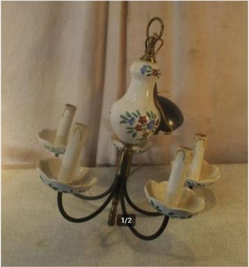 Mooie Retro Luchter in porselein en metaal en 5 lichtpunten beschikbaar voor biedingen