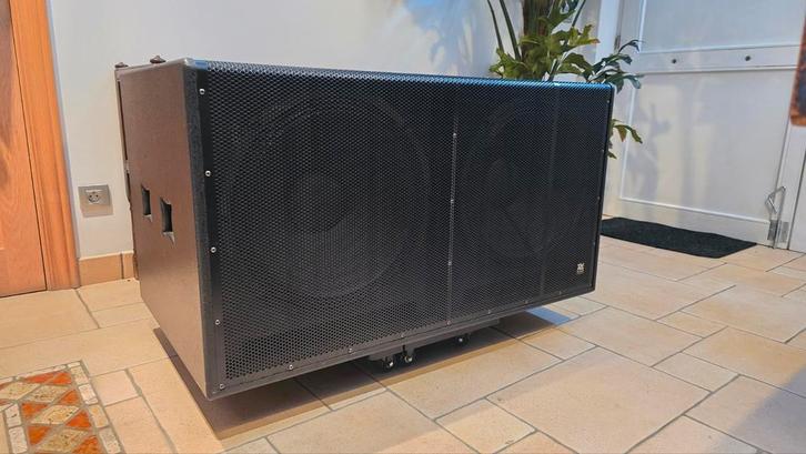 Power Dynamics PD 3128S 2X18" 2000W Dubbele Subwoofer., Audio, Tv en Foto, Luidsprekerboxen, Zo goed als nieuw, Subwoofer, Ophalen