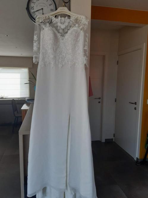Trouwkleed NIEUW (niet gedragen wegens zwangerschap), Kleding | Dames, Trouwkleding en Trouwaccessoires, Nieuw, Trouwjurk, Wit