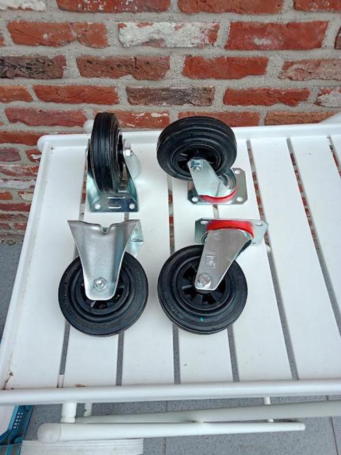 zwenkwielen / bokwielen en steekkarbanden., Doe-het-zelf en Bouw, Zwenkwielen, Nieuw, Ophalen