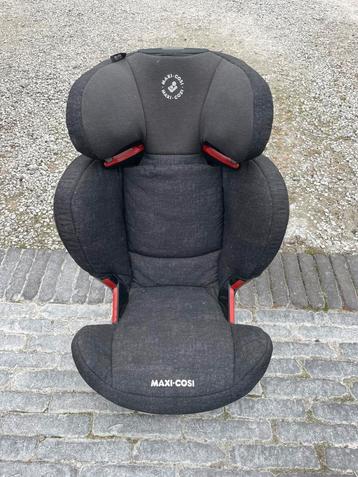 Autostoel van Maxi-Cosi beschikbaar voor biedingen