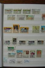 timbres Afghanistan dans un album (n117), Timbres & Monnaies, Timbres | Asie, Affranchi, Asie du Sud, Enlèvement ou Envoi
